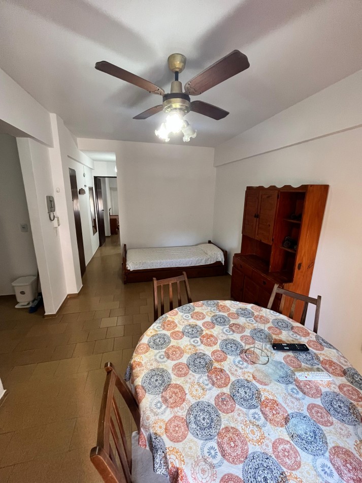 DEPARTAMENTO 2 AMB. CON BALCON Y COCHERA